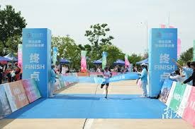 京媒：外援状态爆棚关键时刻却不给上