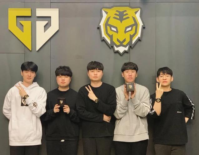 教练战术意 教练战术意