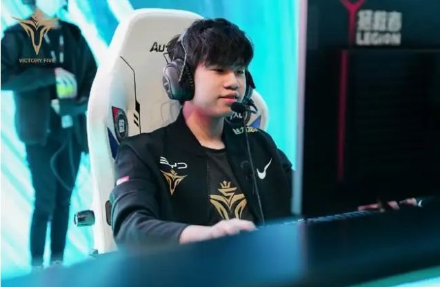 拉涅利在接 拉涅利在接